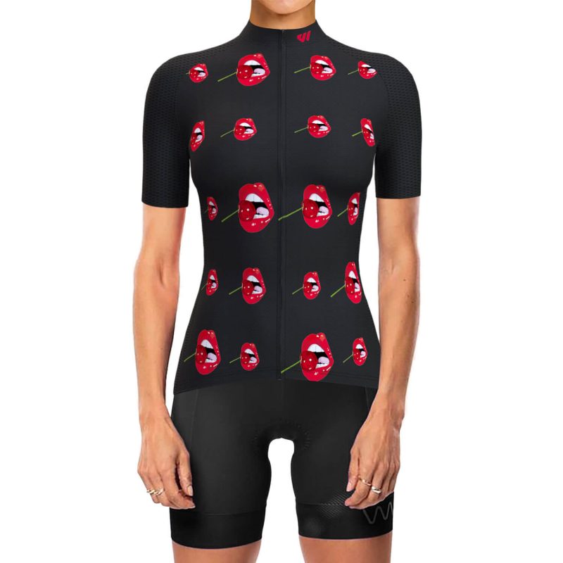 wulibike-women-cycling-jersey-short-sleeve-Cherry-mouth-W1011-model show